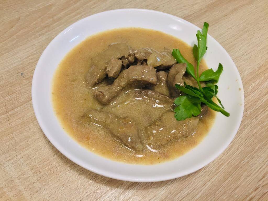 Печень по-строгановски