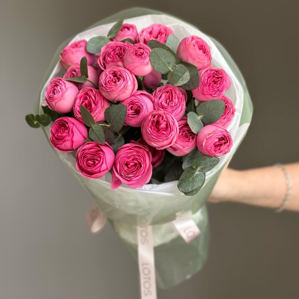 Монобукет из кустовой пионовидной розы