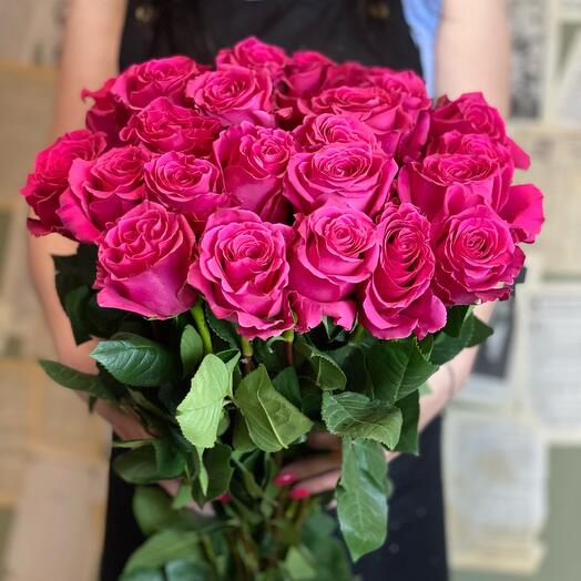 Роза Эквадор 60см - 25 шт