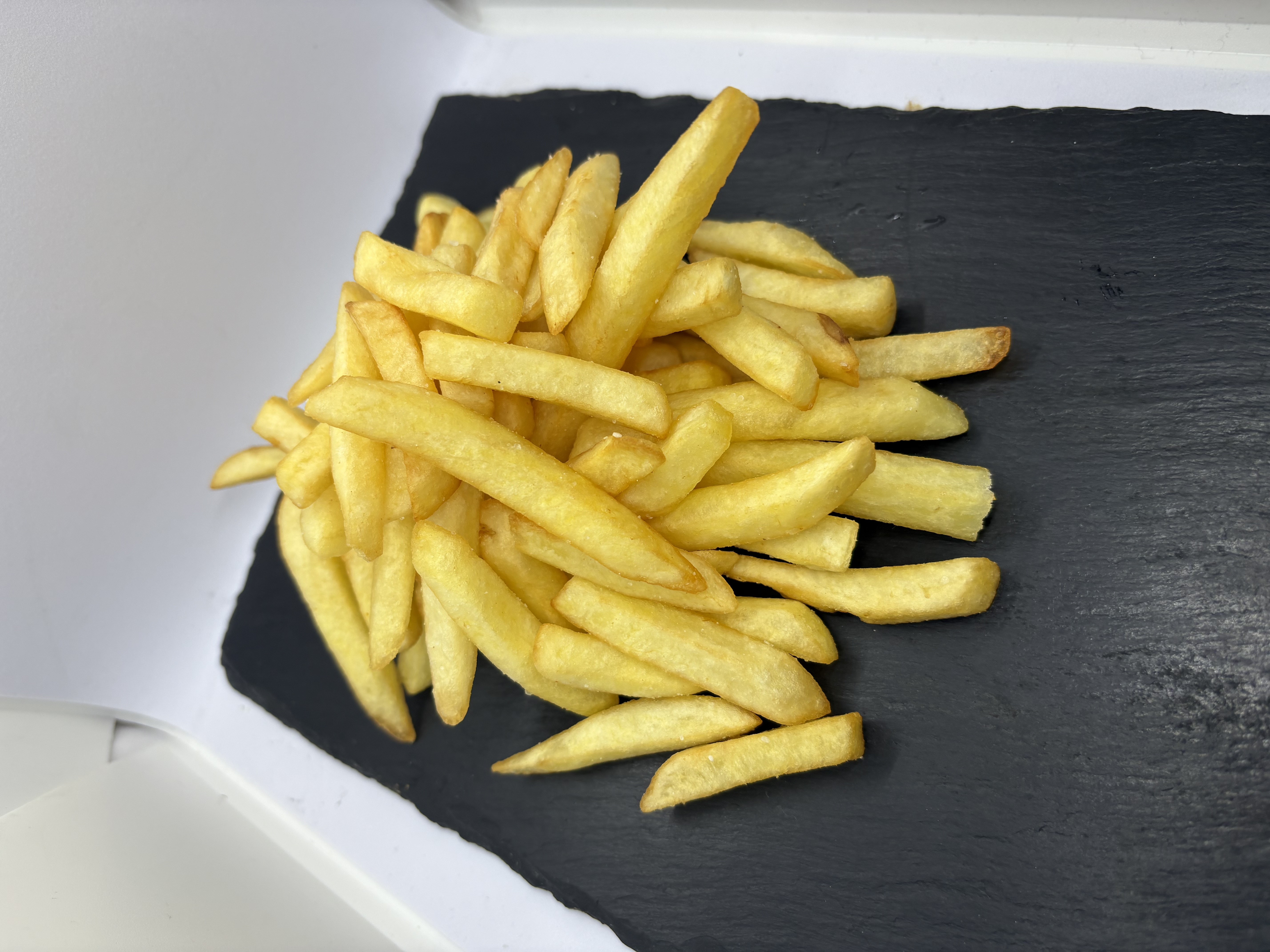 Картофель фри с кетчупом