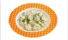 Пельмени куриные с бульоном