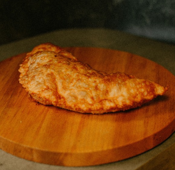 Чебурек с мандариновым джемом