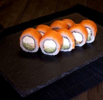 Филадельфия с лососем и угрем