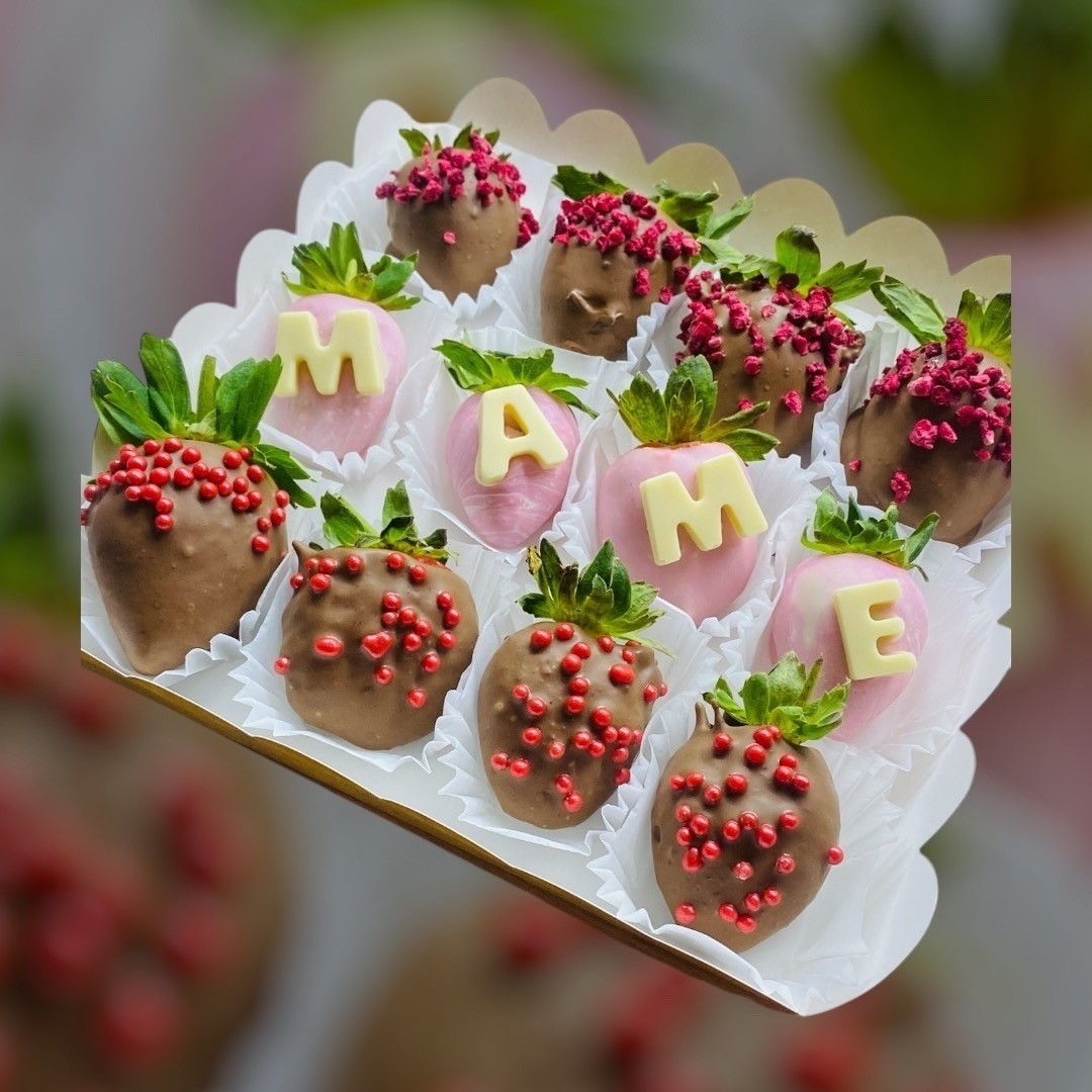 Клубника в шоколаде  маме  