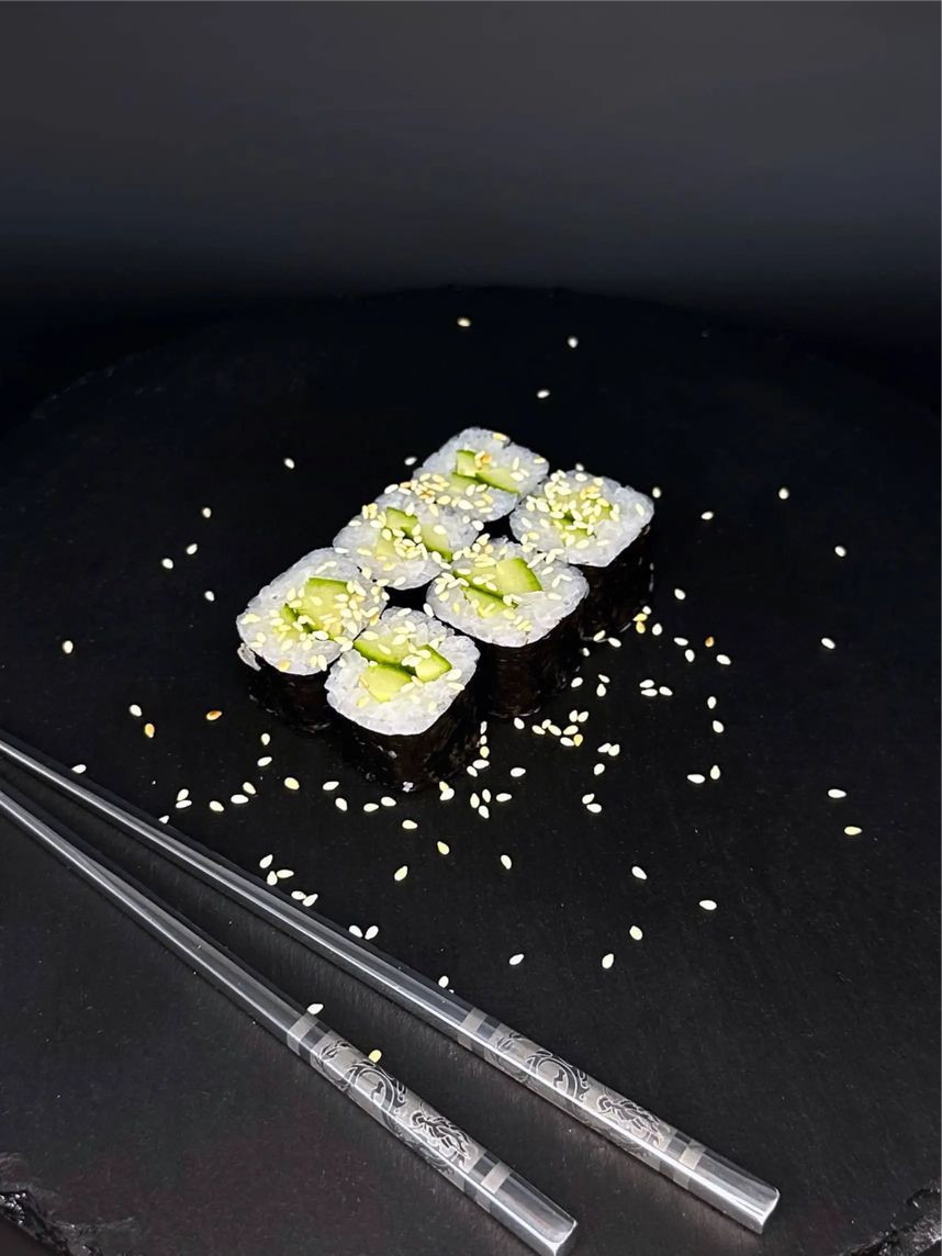 Маки с огурцом