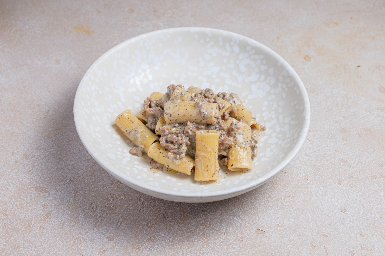 Ригатони с телятиной