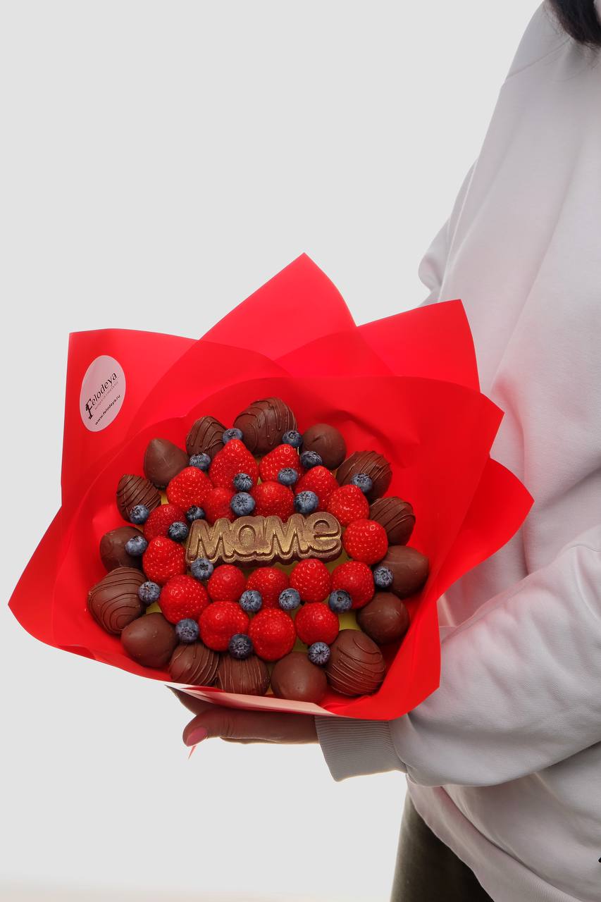 Букет из клубники «Маме»