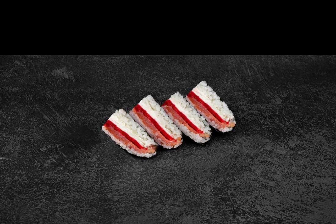 Сэндвич ролл с лососем 230 гр