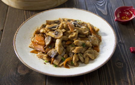 Свинина с грибами