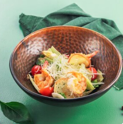 Салат Цезаридзе с креветками