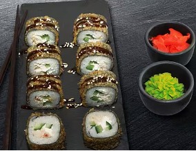 Жареный ролл с крабом