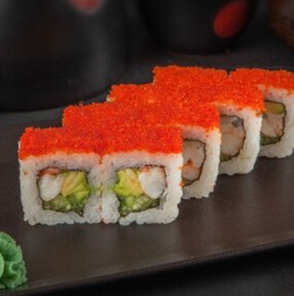 Ролл Калифорния с президентским лососем