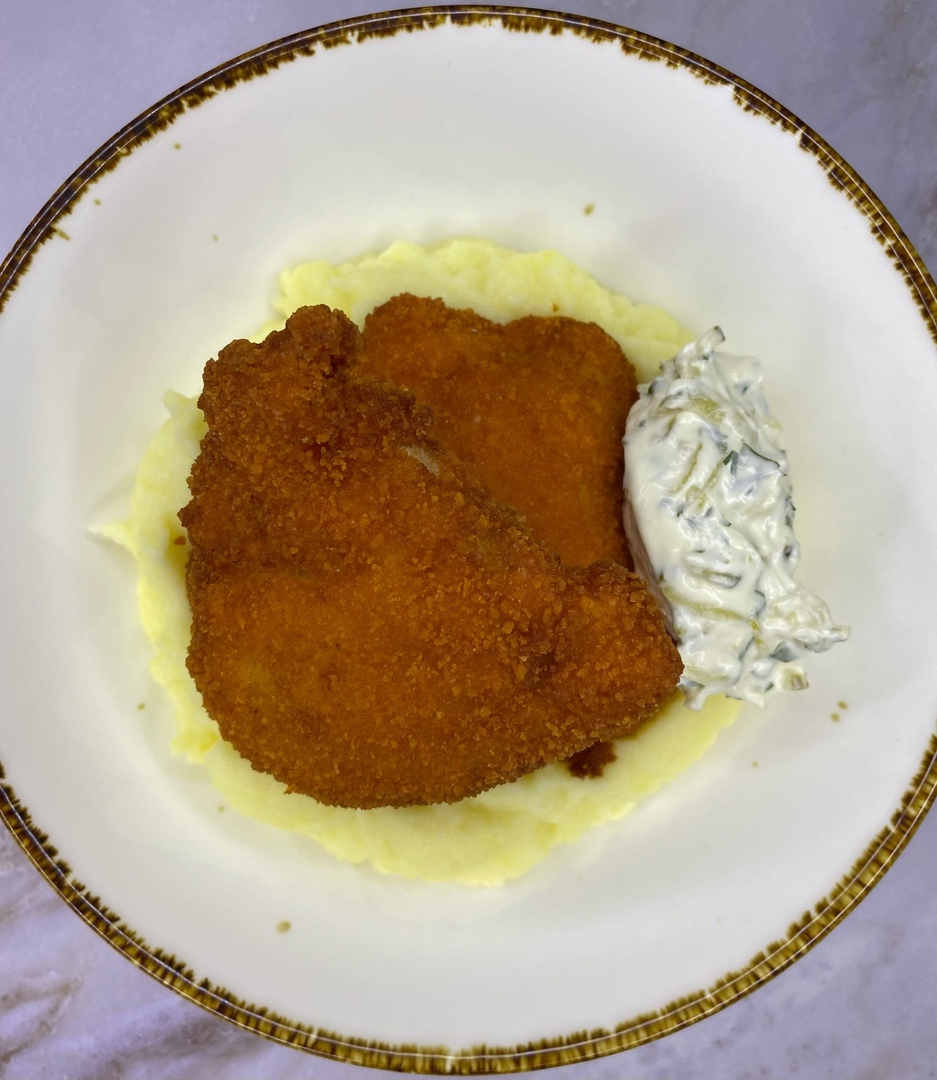 Куриный шницель с пюре