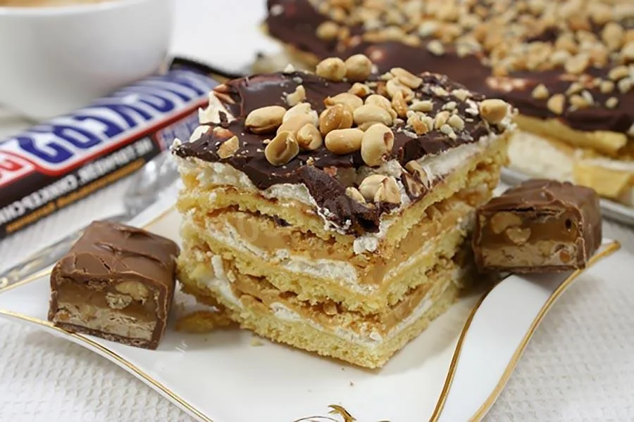 Торт "Сникерс"