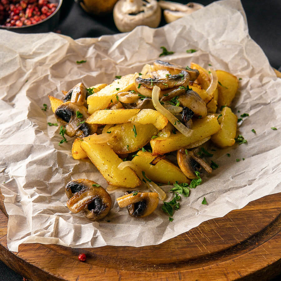Картофель жареный с грибами