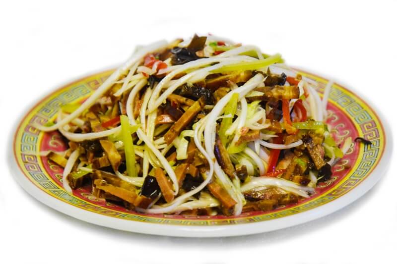 Салат овощной с рулькой