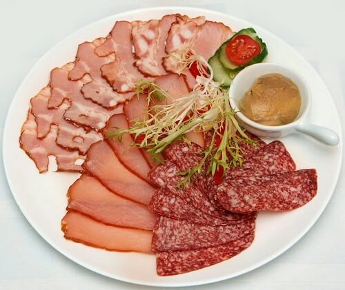 Мясная тарелка, 230 гр