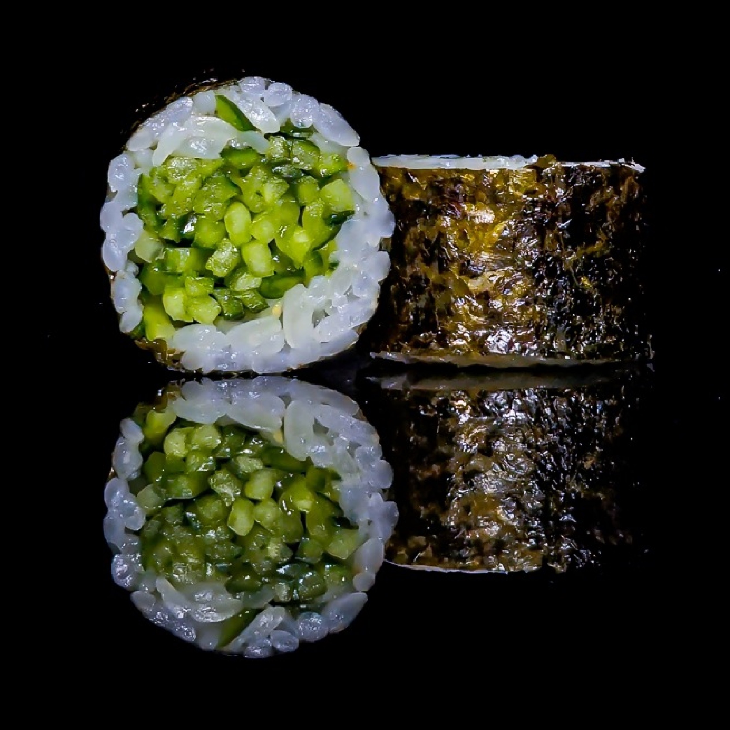 Ролл с огурцом