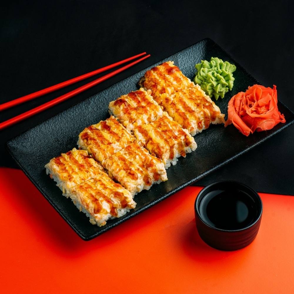 Суси - пицца с курицей