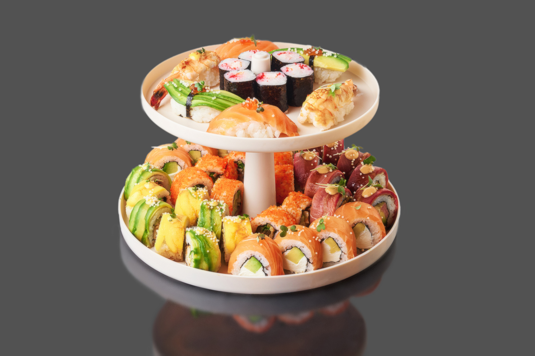 Торт из роллов 5000