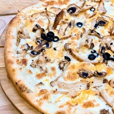 Пицца «Цыпленок с грибами» 33 см.