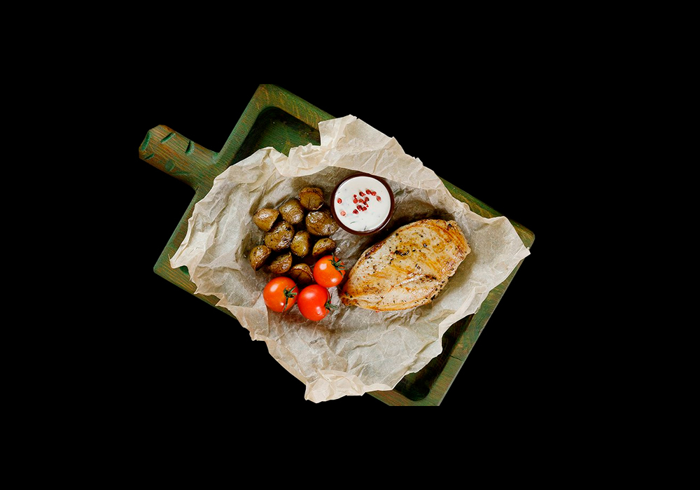 Куриная грудка с печеным беби картофелем