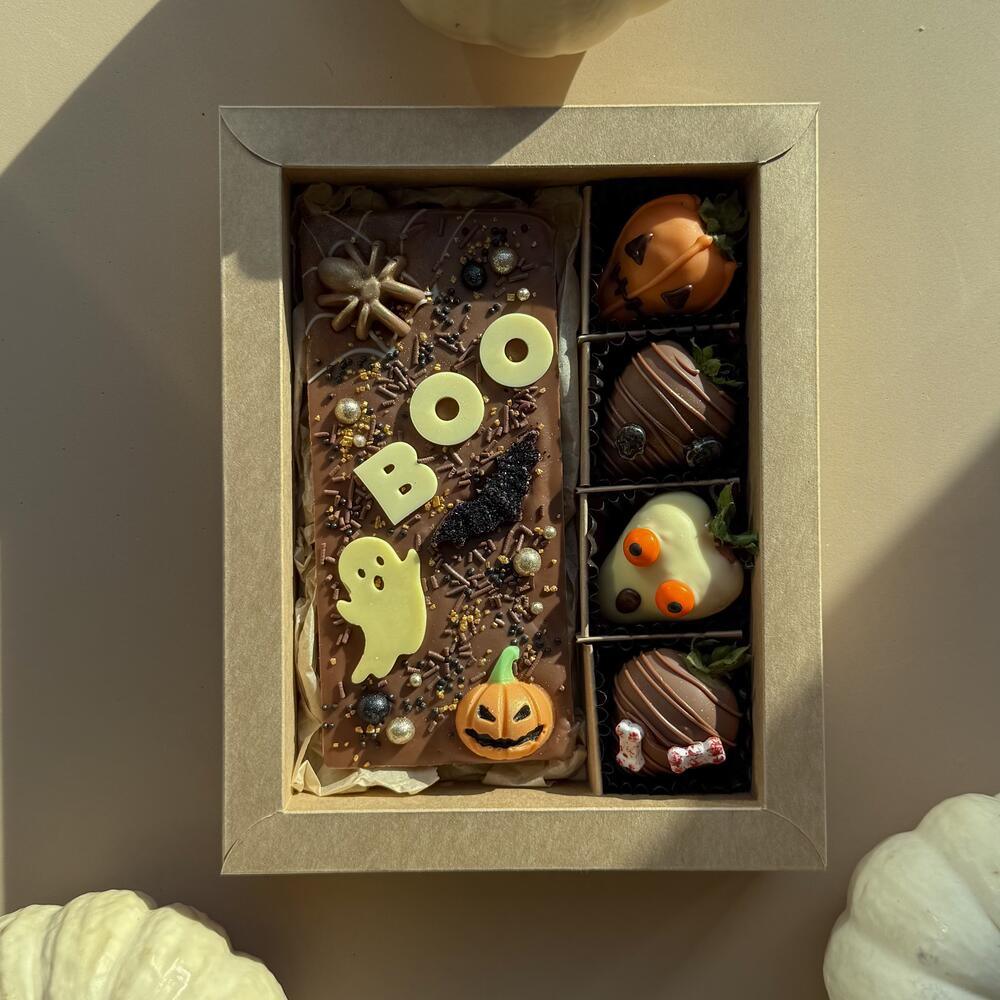 Клубника в шоколаде с плиткой "Halloween"