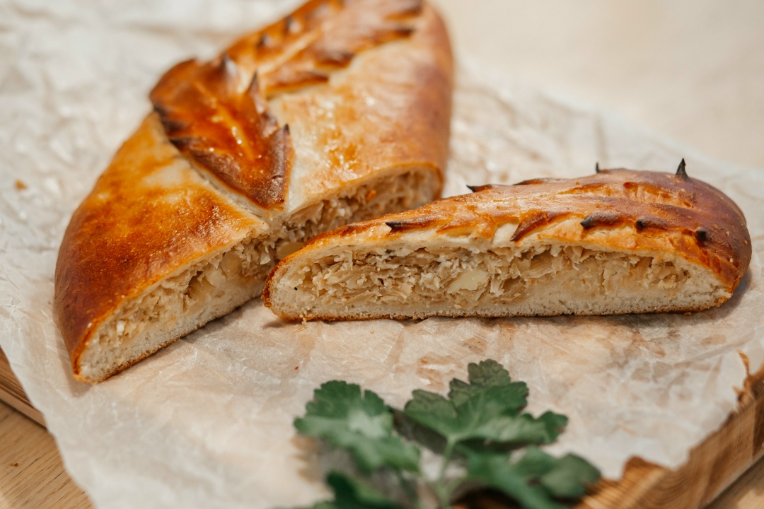 Пирог с капустой и яйцом