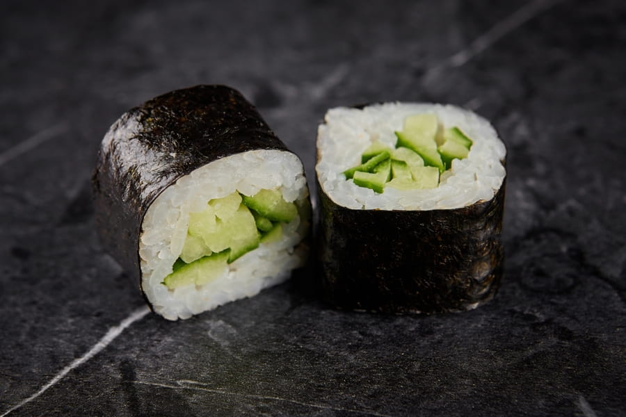 Нори маки с огурцом
