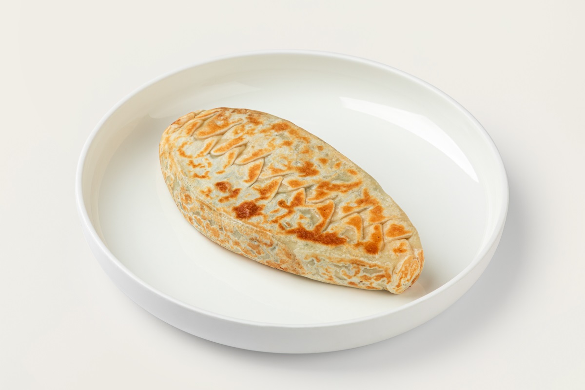 Кок-самса с зеленью и сыром