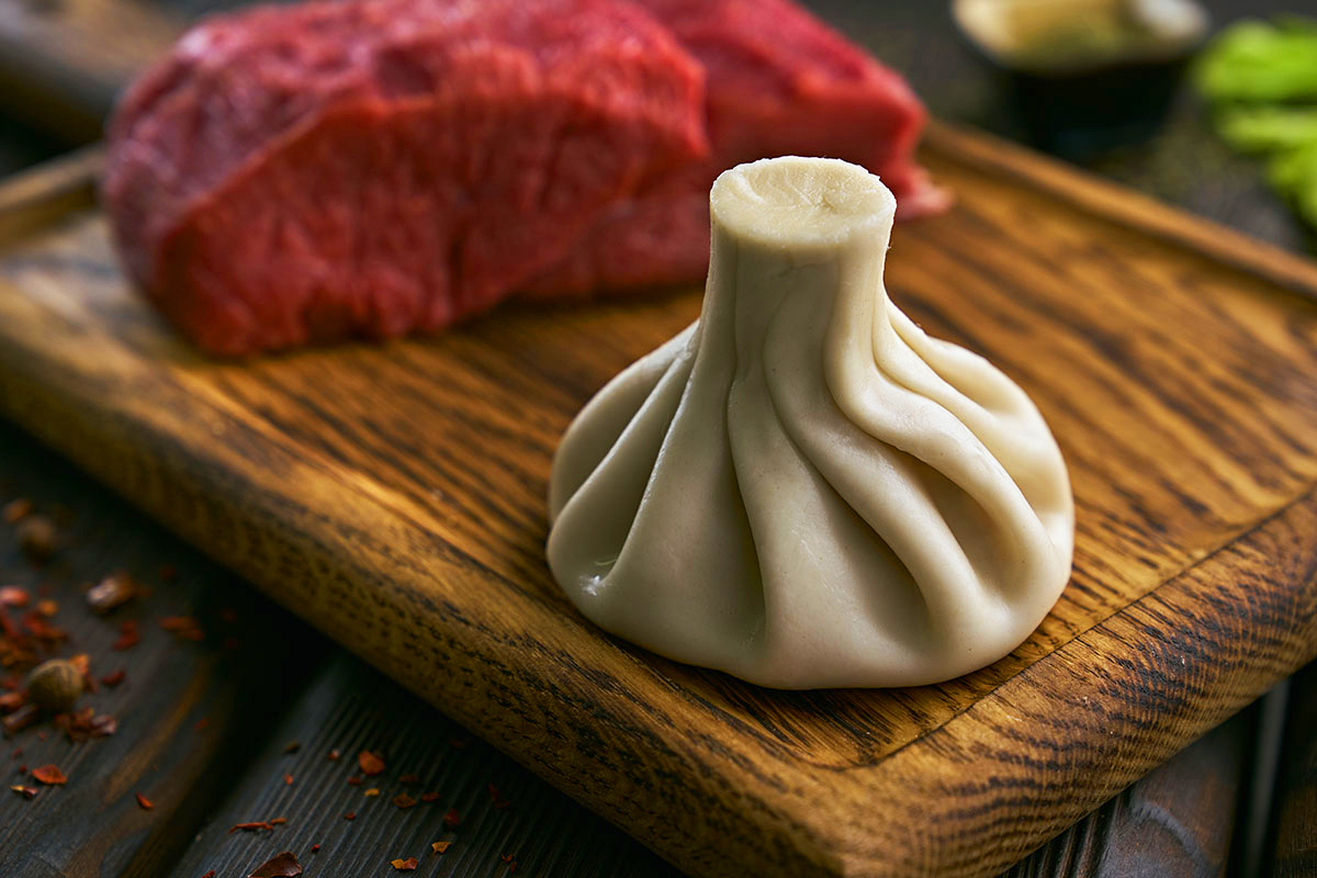 Хинкали с телятиной и зеленью