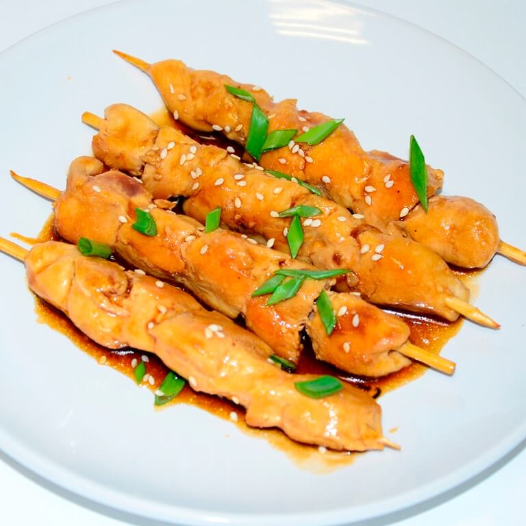 ШАШЛЫЧКИ ИЗ КУРИЦЫ