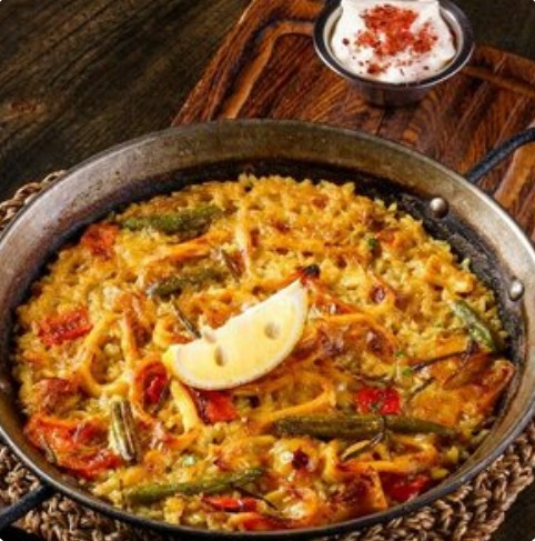 Паэлья с кальмарами