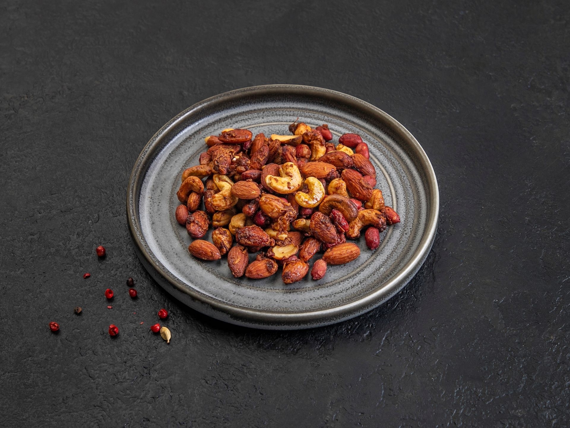 Пряные орехи к пиву