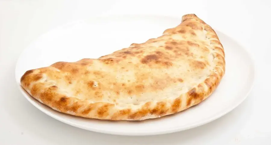 Домашний пирог (с курицей и грибами)