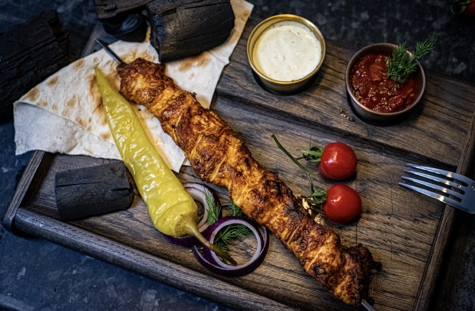 Шашлык на шпажках из курицы