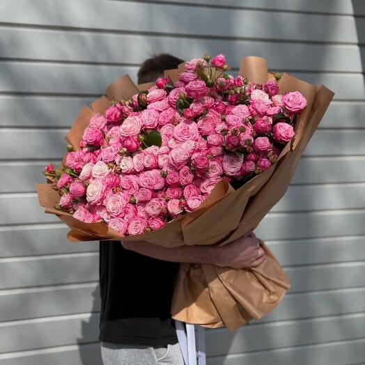 Огромный букет пионовидных роз пионы