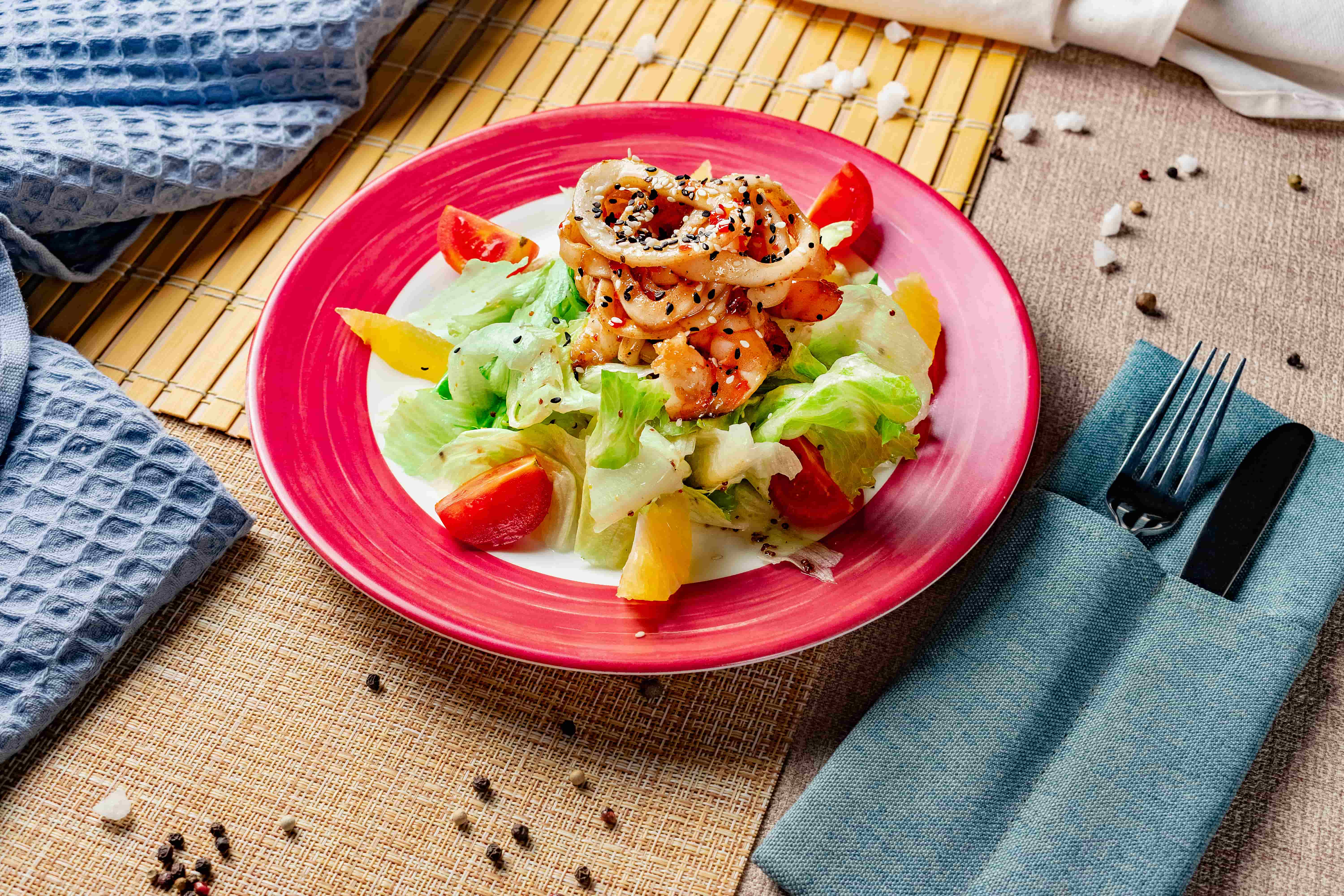 САЛАТ с апельсином и морепродуктами