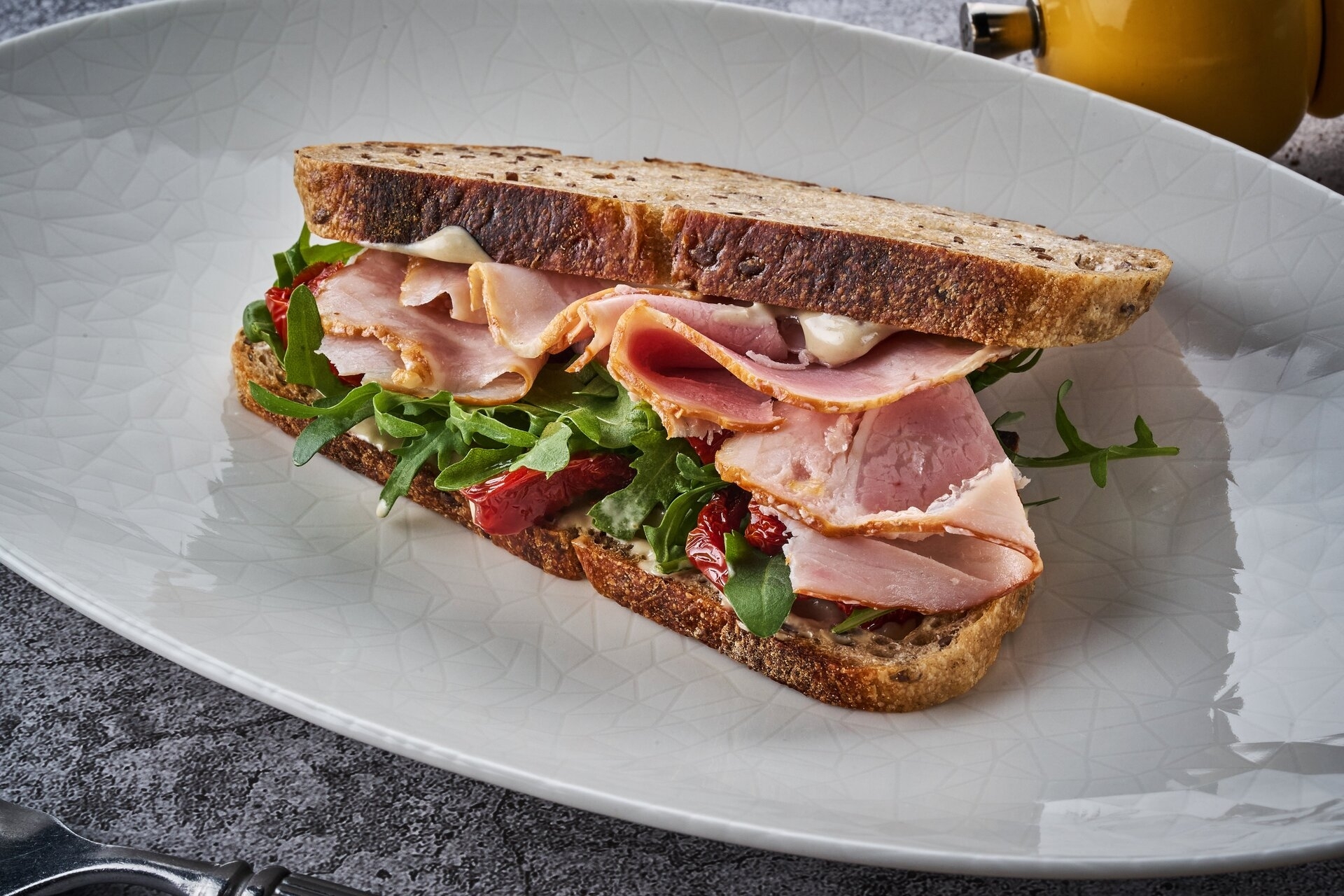 Тартин с копченым окороком