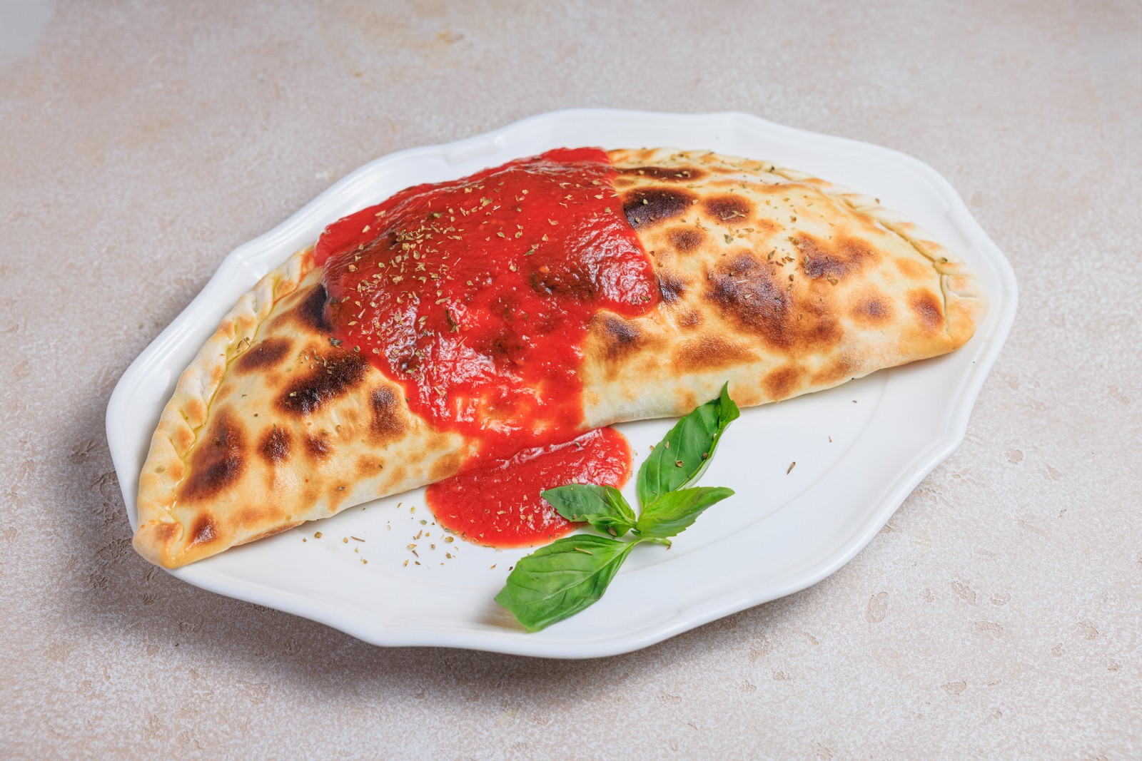 Кальцоне "4 сыра с ветчиной"