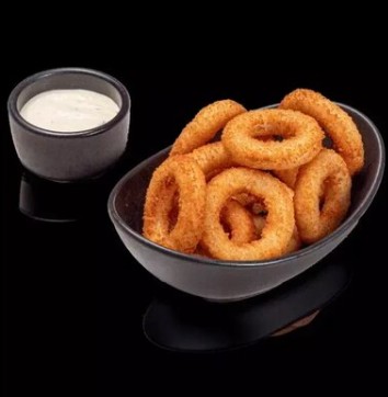 Луковые кольца с соусом тартар