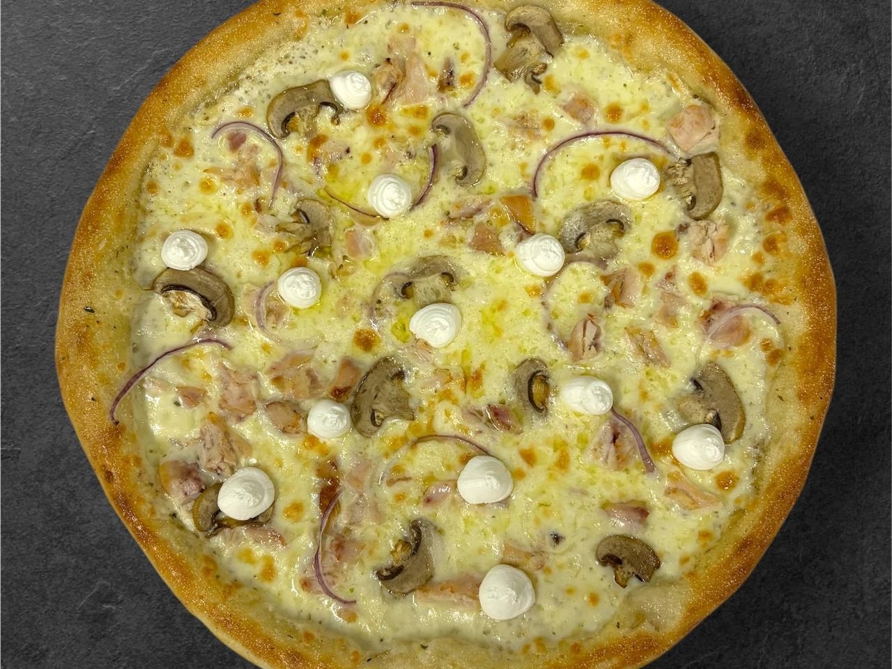 Пицца сливочный цыпленок (23 см) 