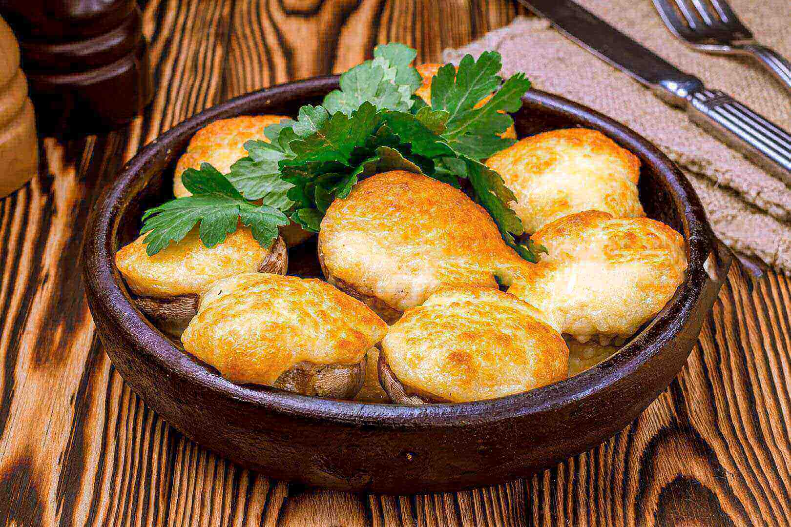 Шампиньоны запеченные с сыром