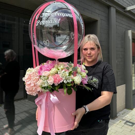  Цветы в коробке с шаром