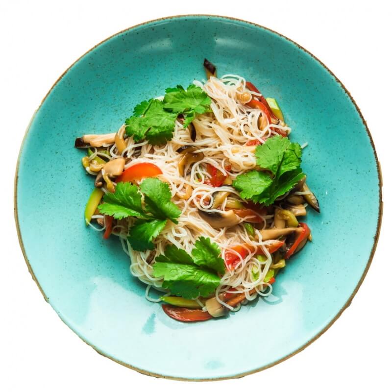 САЛАТ ИЗ ФУНЧОЗЫ С ОВОЩАМИ