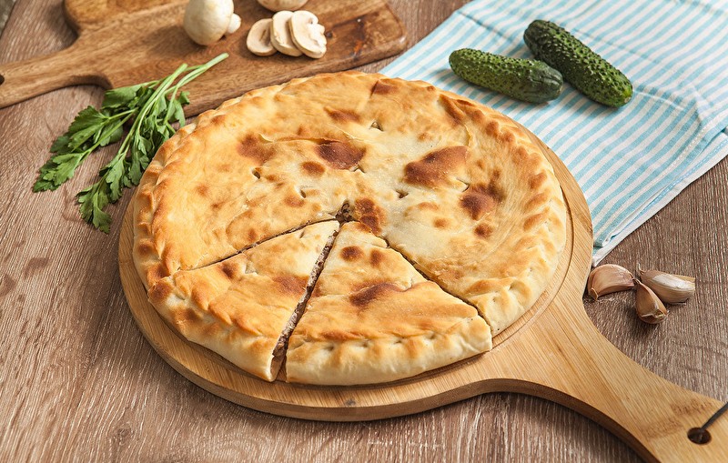Пирог с говядиной и грибами 600 г