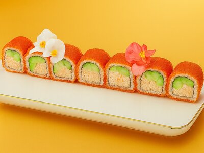 Ролл Калифорния с камчатским крабом