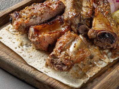 Шашлык из свиных ребер