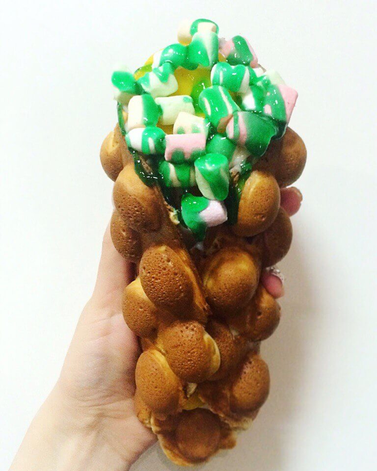 классическая вафля с персиком