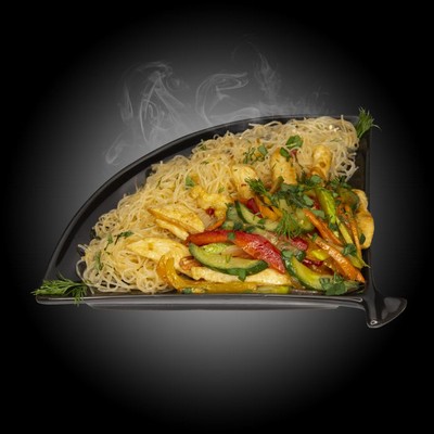 Фунчоза бобовая с курицей и овощами